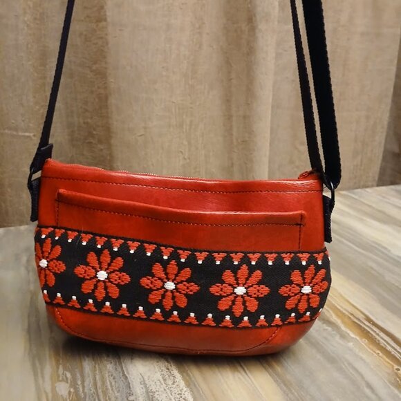 New Southwestern New Mexico style Shoulder Purse Tapestry trim Red Black Vinyl - Picture 11 of 12
